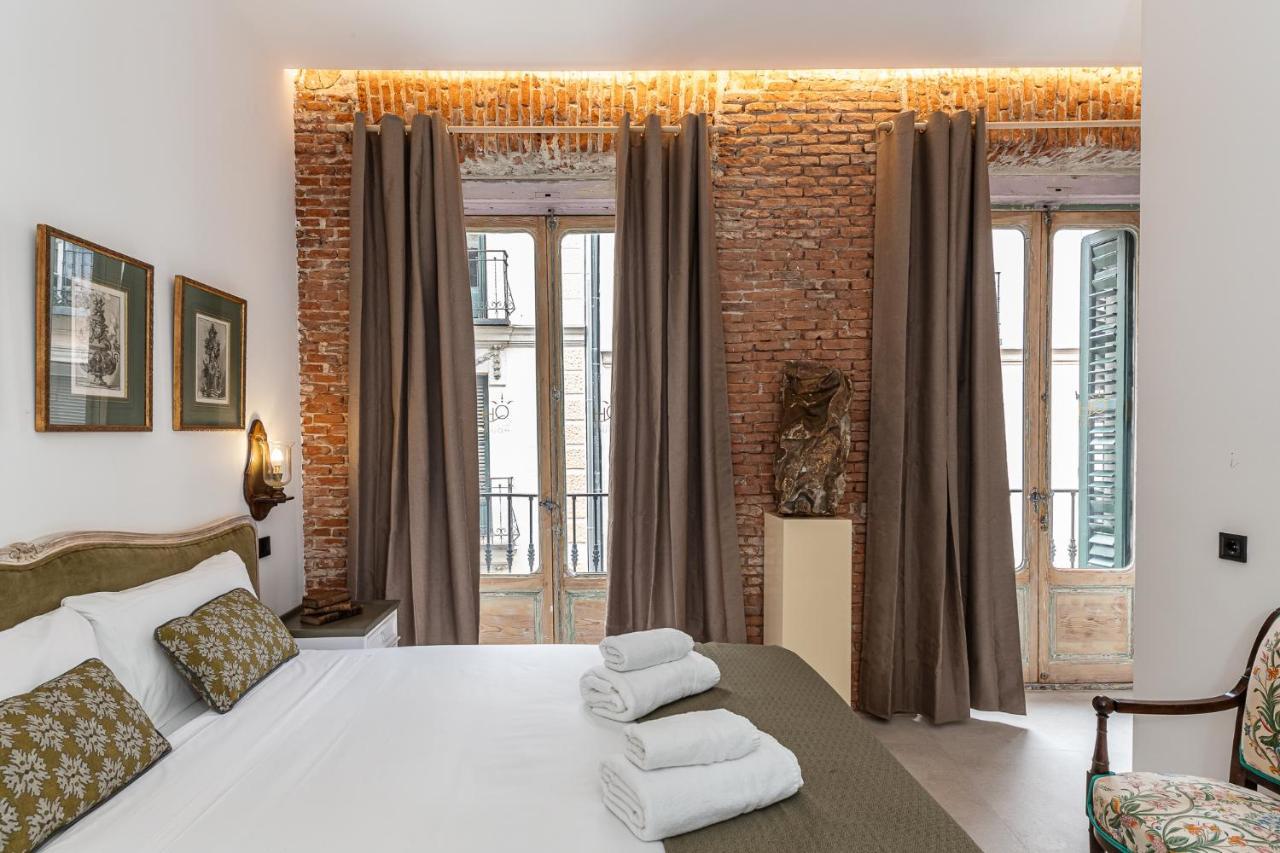 Queens House Chueca Madrid Bagian luar foto