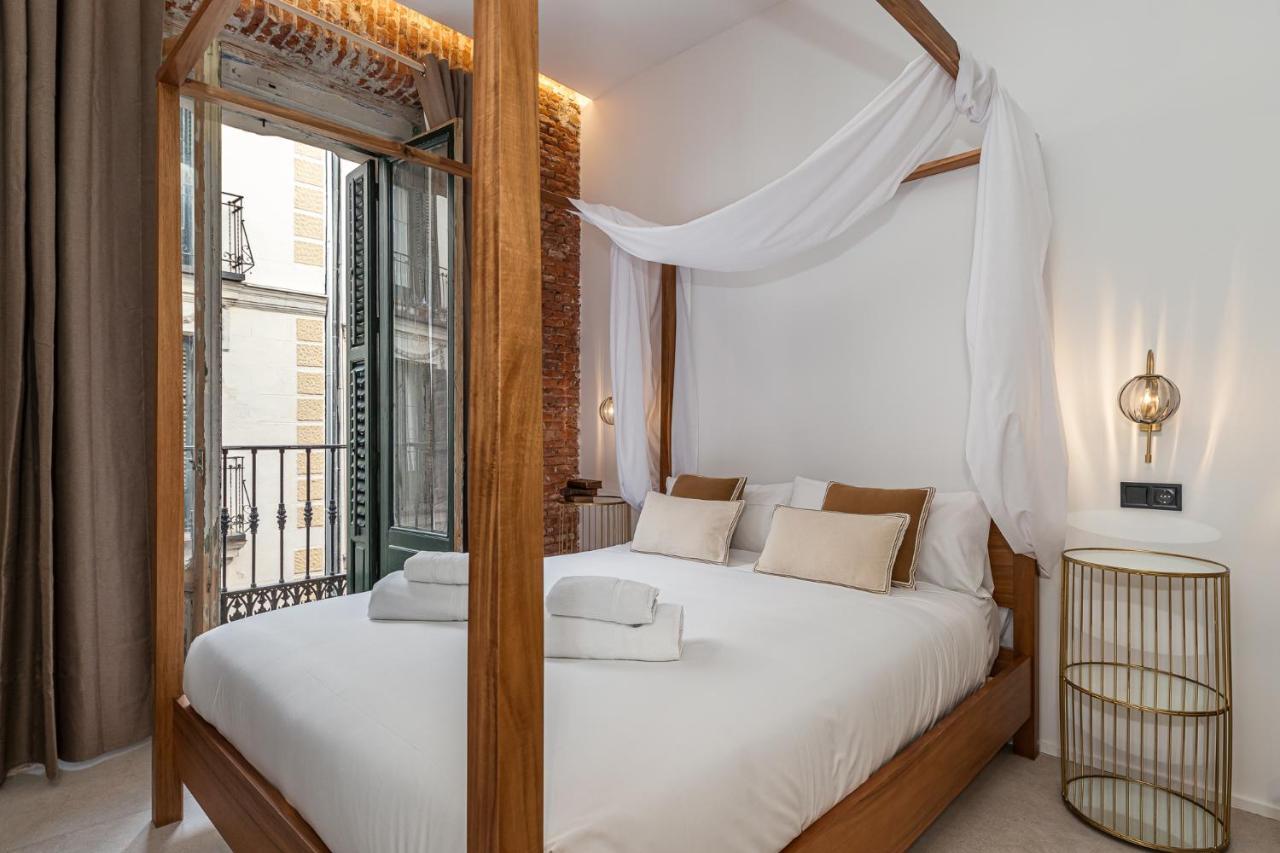 Queens House Chueca Madrid Bagian luar foto