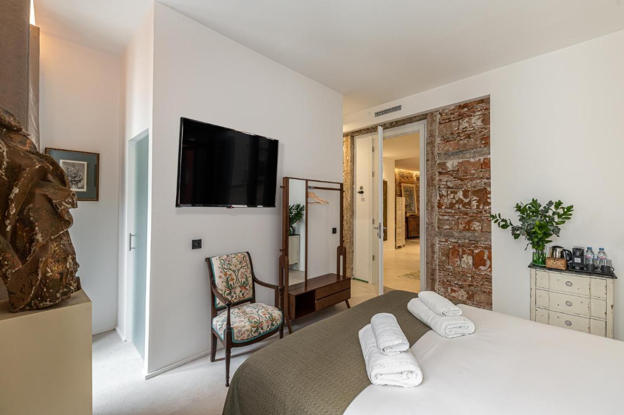 Queens House Chueca Madrid Bagian luar foto