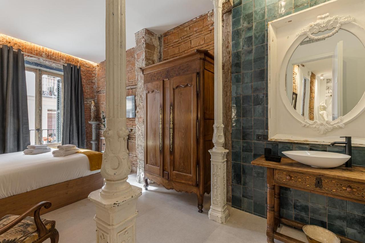 Queens House Chueca Madrid Bagian luar foto