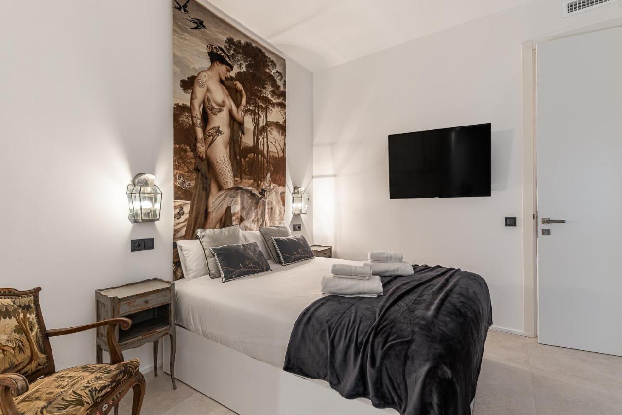 Queens House Chueca Madrid Bagian luar foto
