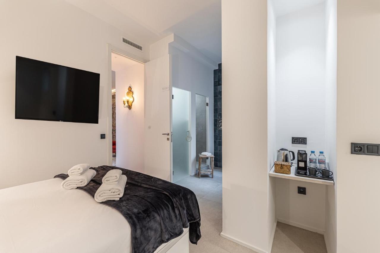 Queens House Chueca Madrid Bagian luar foto